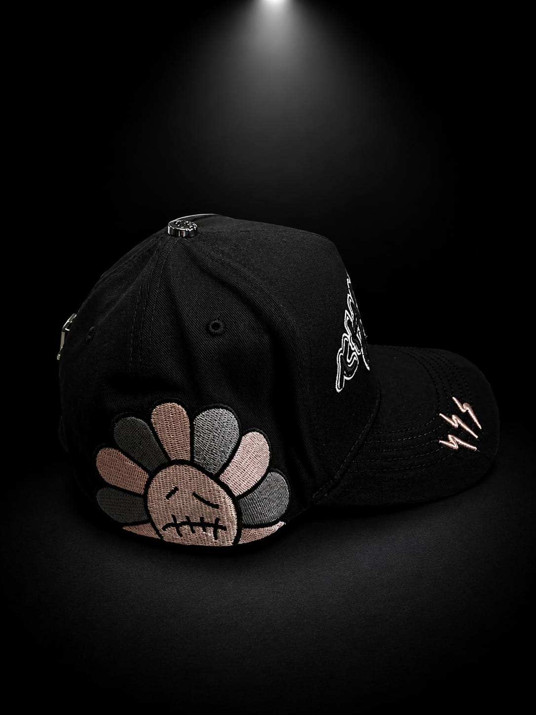 31 HATS "MURAKAMI BLACK"