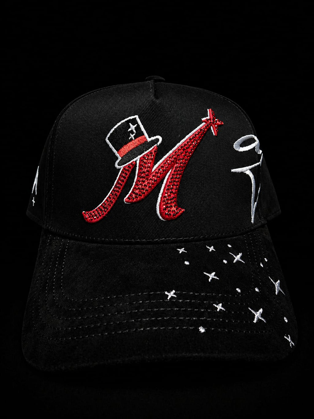 31 Hats Mago Red
