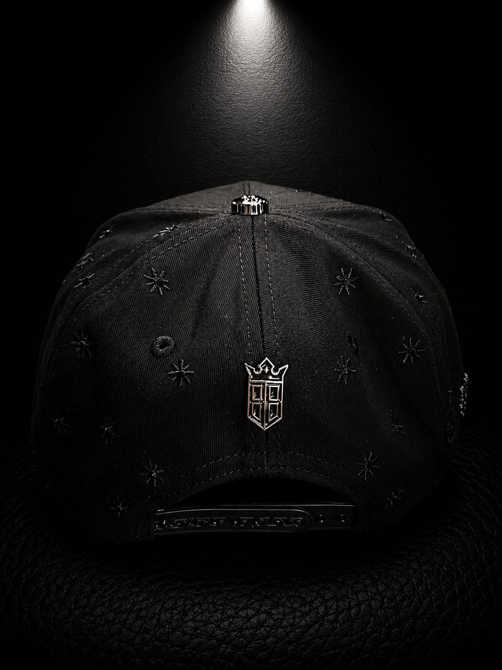 Bigg Boss "San Judas Total Black"