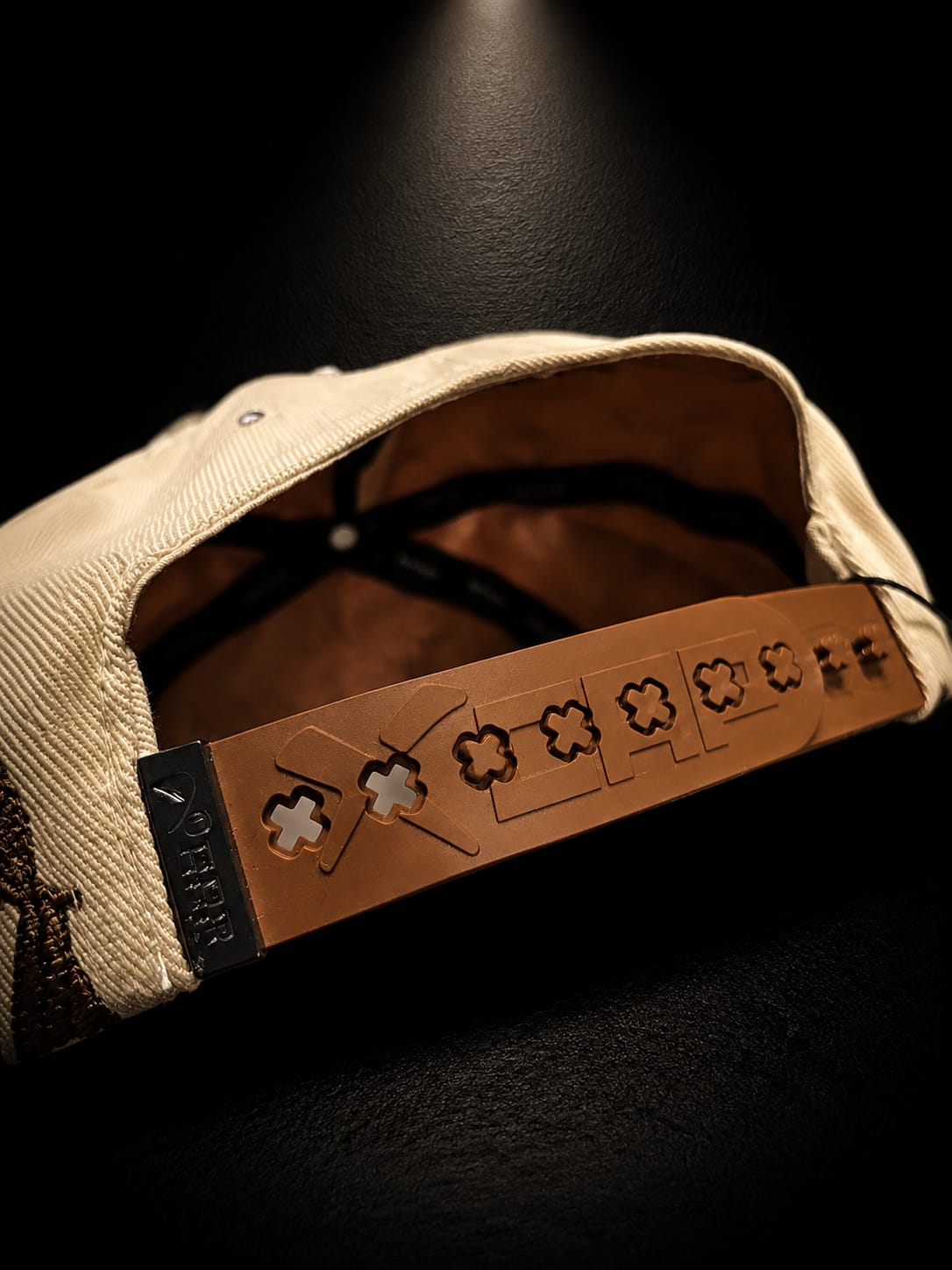 X Caps "Viacrucis Beige"